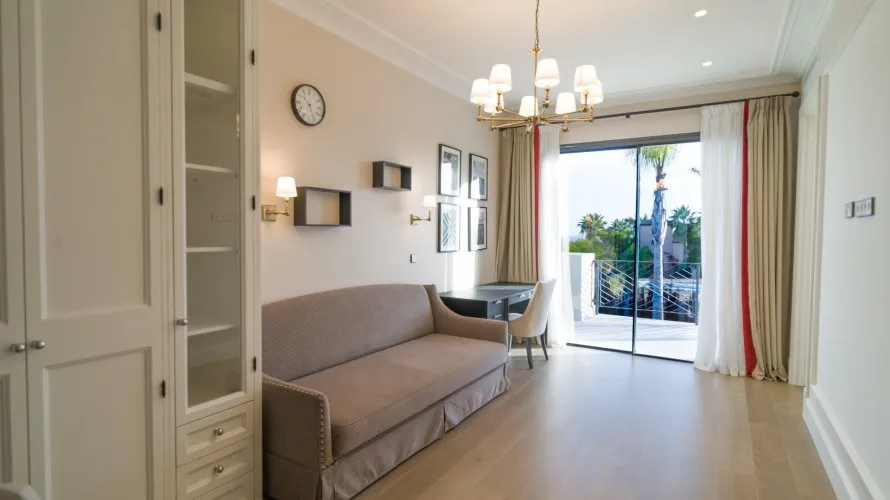 6 bedrooms villa for sale , Marbella, Spain No. 411 № 11