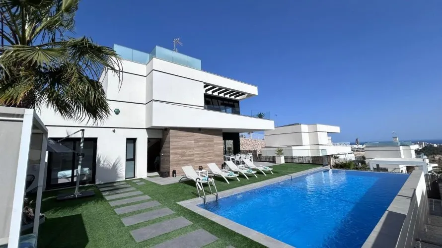 3 bedrooms villa for sale, Finestrat, Spain No. 1316