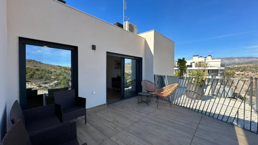 3 bedrooms penthouse for sale, Villajoyosa, Spain No. 773 № 10