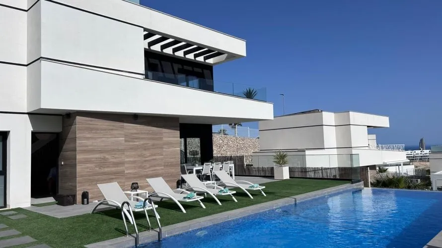 3 bedrooms villa for sale, Finestrat, Spain No. 1316 № 1