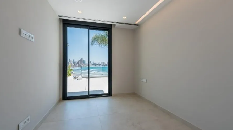 4 bedrooms apartment for sale , Benidorm, Spain No. 737 № 11