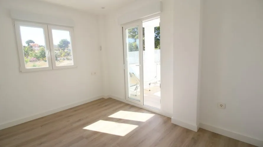 4 bedrooms apartment for sale, La Torre, Spain No. 719 № 16