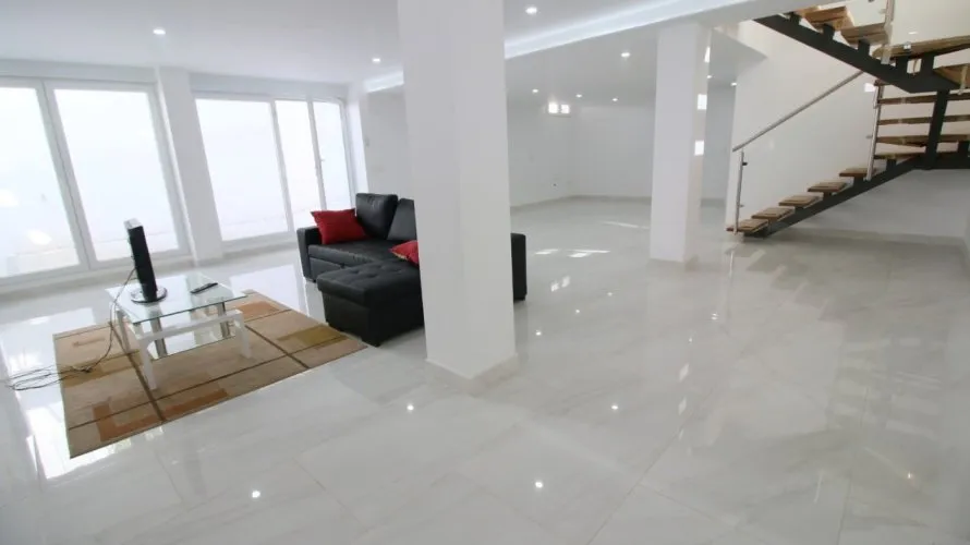 4 bedrooms apartment for sale, La Torre, Spain No. 719 № 9