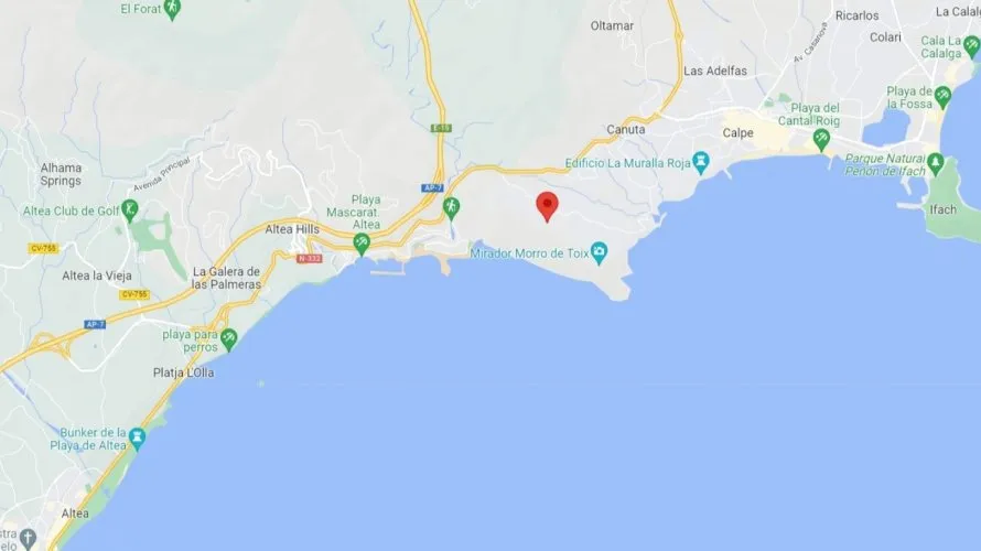 4 bedrooms apartment for sale, Maryvilla, Spain No. 738