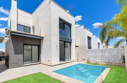 3 bedrooms villa for sale, La Florida, Spain No. 1336
