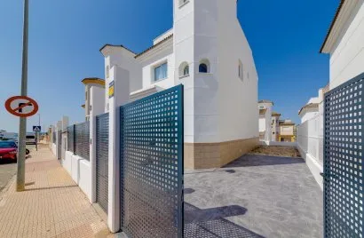 3 bedrooms villa for sale, San Fulgencio, Spain No. 868
