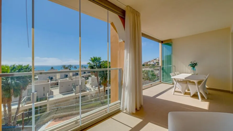 2 bedrooms apartment for sale, Villajoyosa, Spain No. 810 № 1
