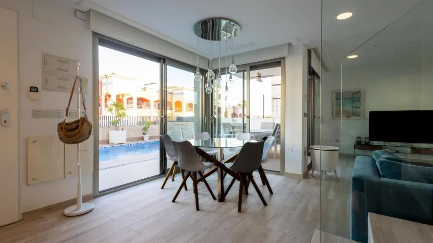 4 bedrooms apartment for sale, La Florida, Spain No. 1267 № 1