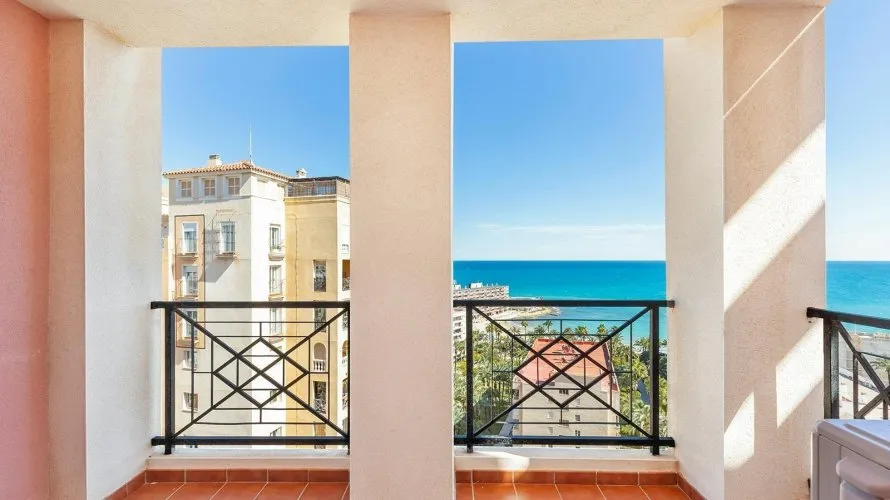 2 bedrooms apartment for sale , Torrevieja, Spain No. 1301 № 2