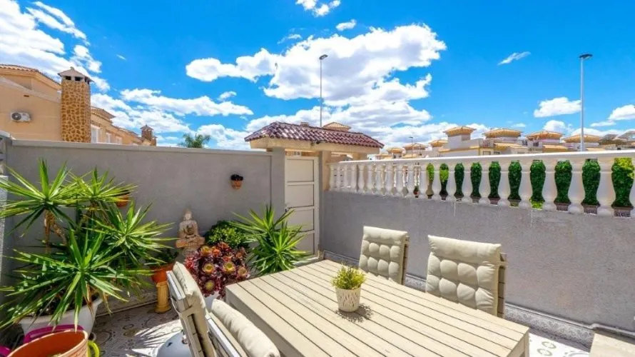2 bedrooms house for sale , Torrevieja, Spain No. 1358 № 2