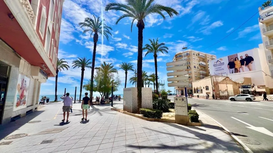 3 bedrooms penthouse for sale , Torrevieja, Spain No. 586 № 28
