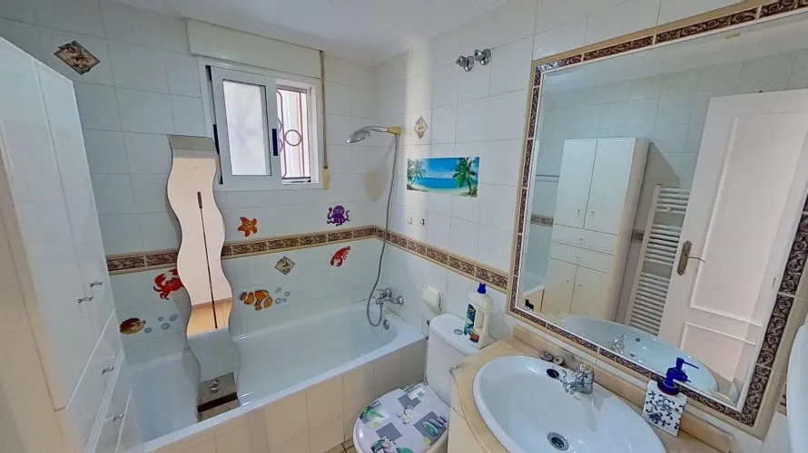 3 bedrooms house for sale , La Florida, Spain No. 622 № 17