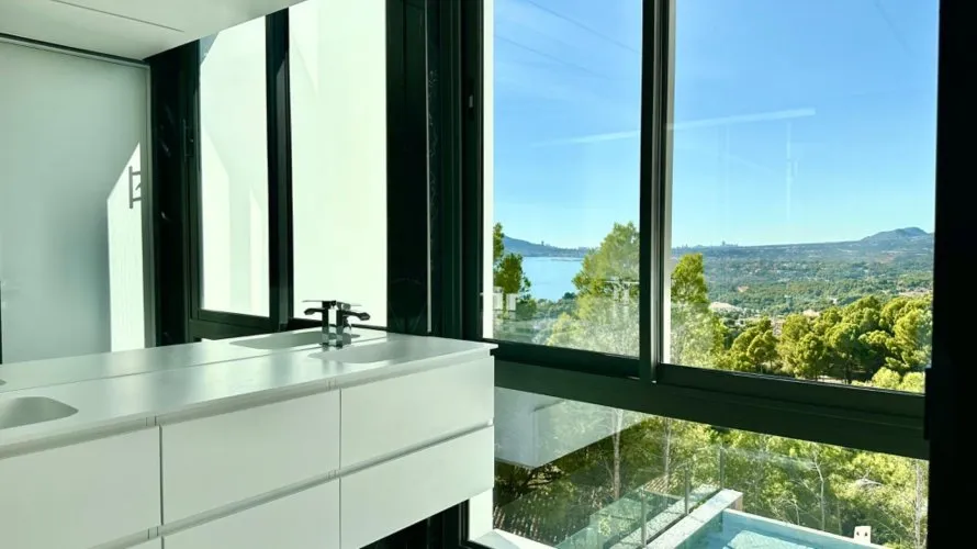 5 bedrooms villa for sale , Zona Altea Hills, Spain No. 557 № 3