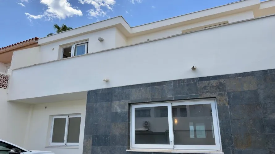 4 bedrooms house for sale, Albir, Spain No. 1369 № 14