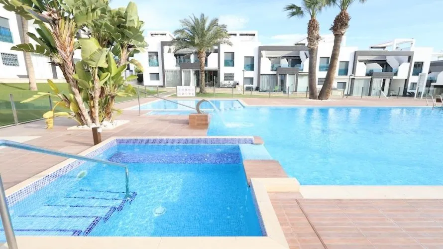 2 bedrooms bungalow for sale, La Zenia, Spain No. 1219 № 15