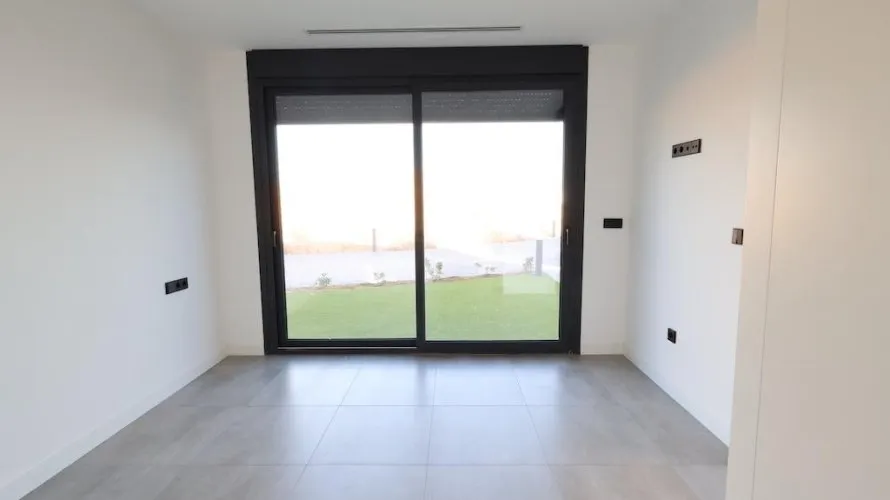 3 bedrooms apartment for sale, Los Alcazares, Spain No. 1034 № 13
