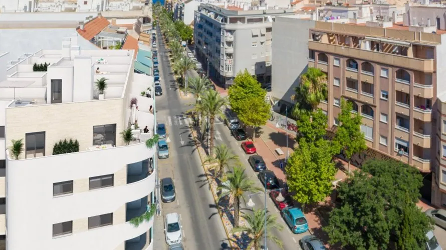 2 bedrooms apartment for sale, Torrevieja, Spain No. 909 № 2
