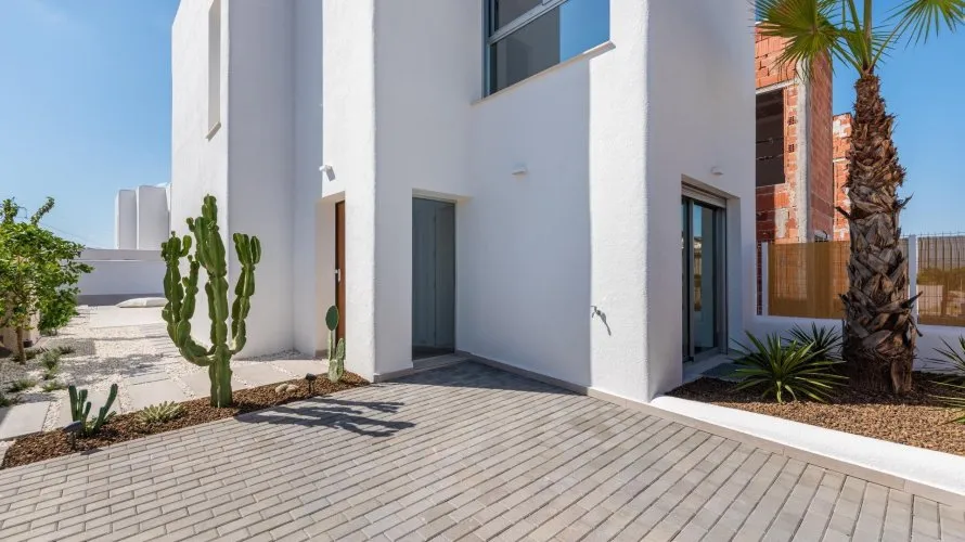 3 bedrooms villa for sale, Los Alcazares, Spain No. 1164 № 2