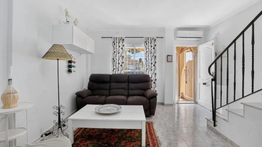 2 bedrooms house for sale , Torrevieja, Spain No. 1358 № 5