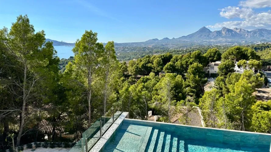 5 bedrooms villa for sale , Zona Altea Hills, Spain No. 557 № 4