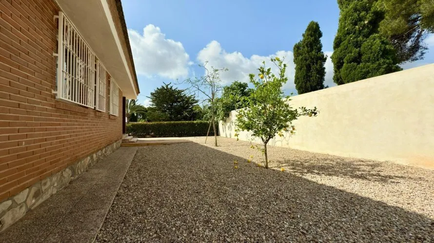 3 bedrooms villa for sale , La Nucia, Spain No. 630 № 9