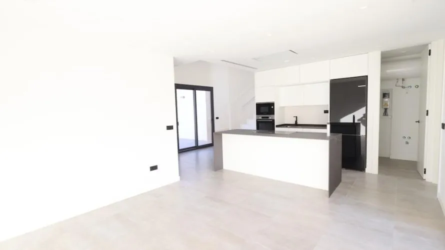 3 bedrooms apartment for sale, Los Alcazares, Spain No. 1034 № 8