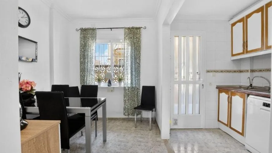 2 bedrooms house for sale , Torrevieja, Spain No. 1358 № 7