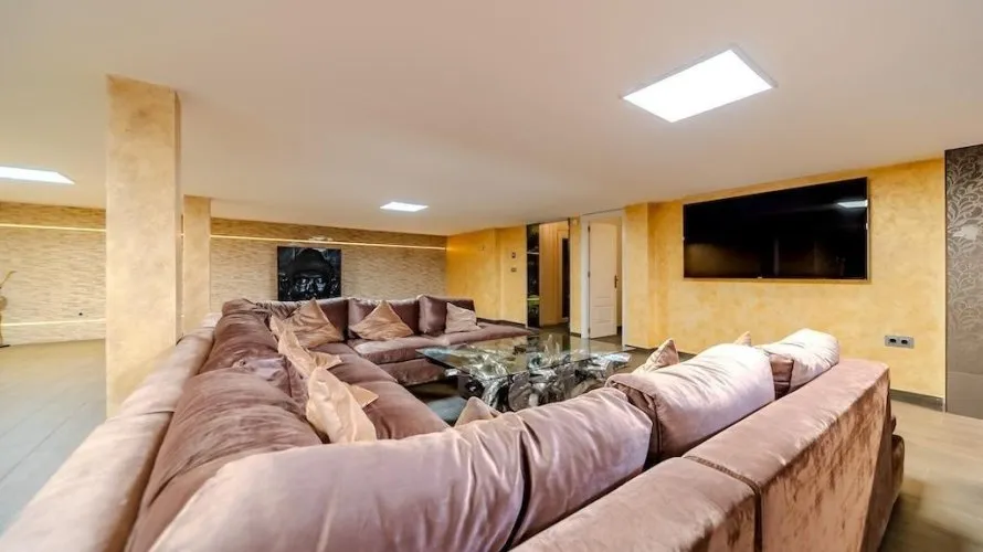 5 bedrooms villa for sale, Torrevieja, Spain No. 1098 № 16