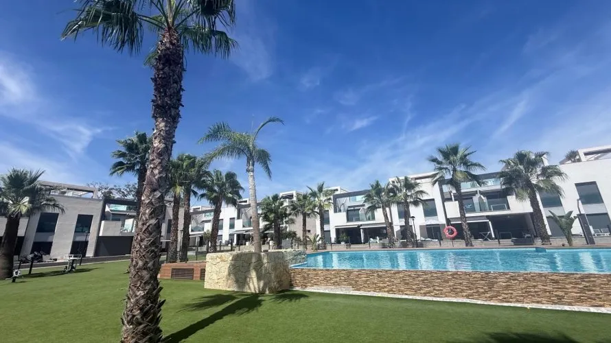 160m² bungalow for sale, Guardamar del Segura, Spain No. 1144 № 12