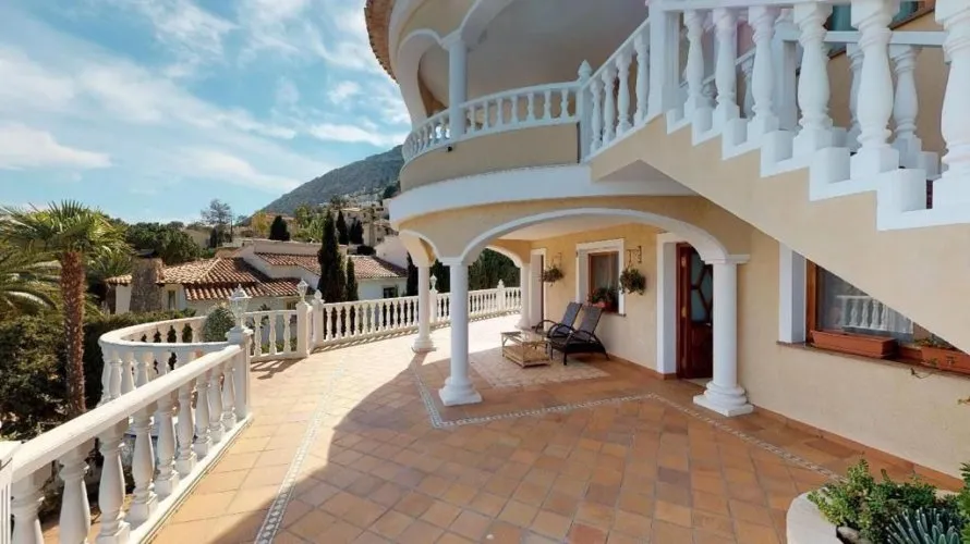 7 bedrooms villa for sale, Maryvilla, Spain No. 795 № 13