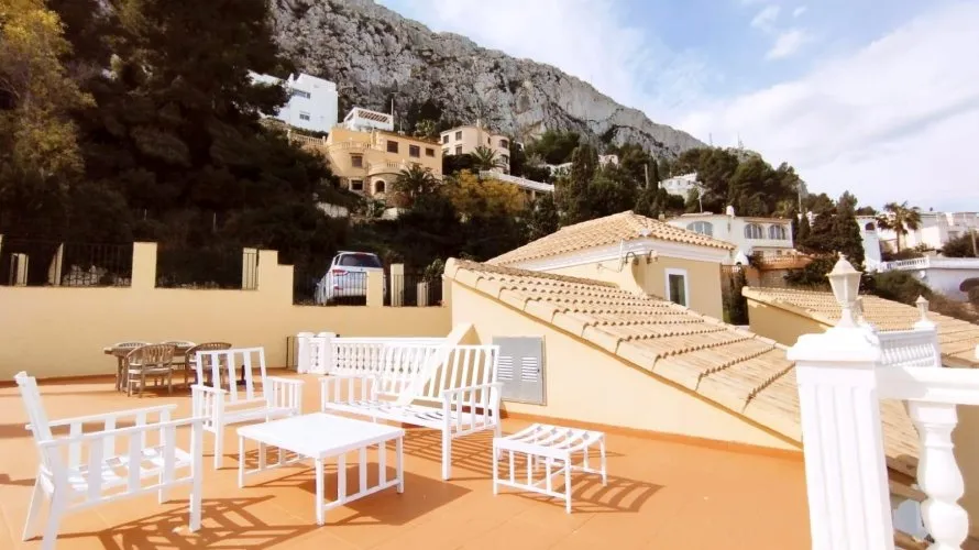 8 bedrooms villa for sale , Maryvilla, Spain No. 806 № 23