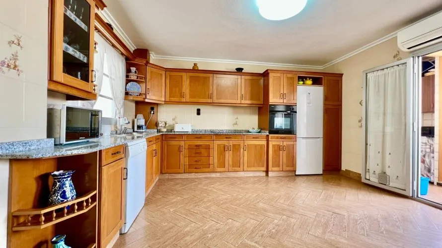3 bedrooms apartment for sale, Torrevieja, Spain No. 593