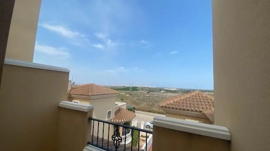 2 bedrooms house for sale, San Miguel de Salinas, Spain No. 1255 № 3