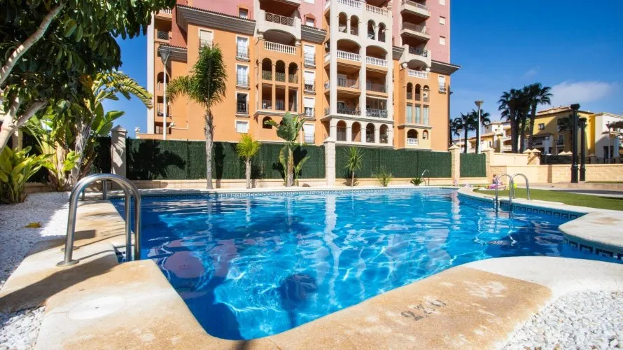3 bedrooms apartment for sale, Torrevieja, Spain No. 631 № 28