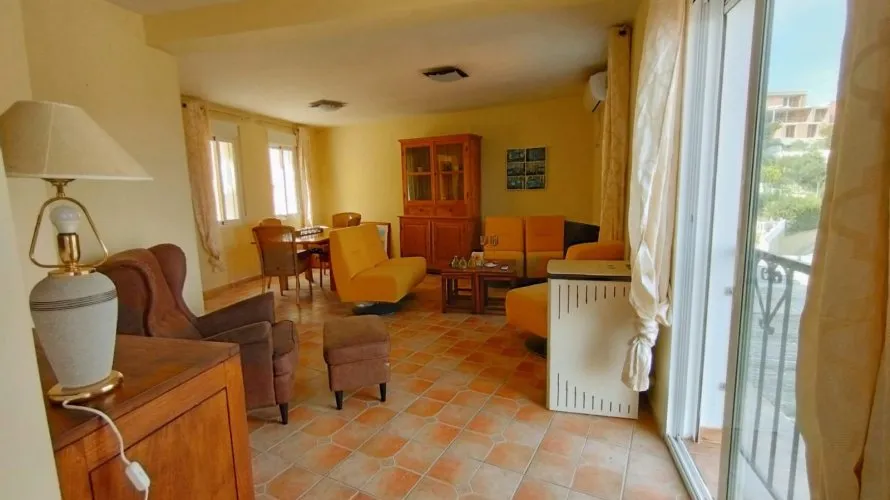 8 bedrooms villa for sale , Maryvilla, Spain No. 806 № 15