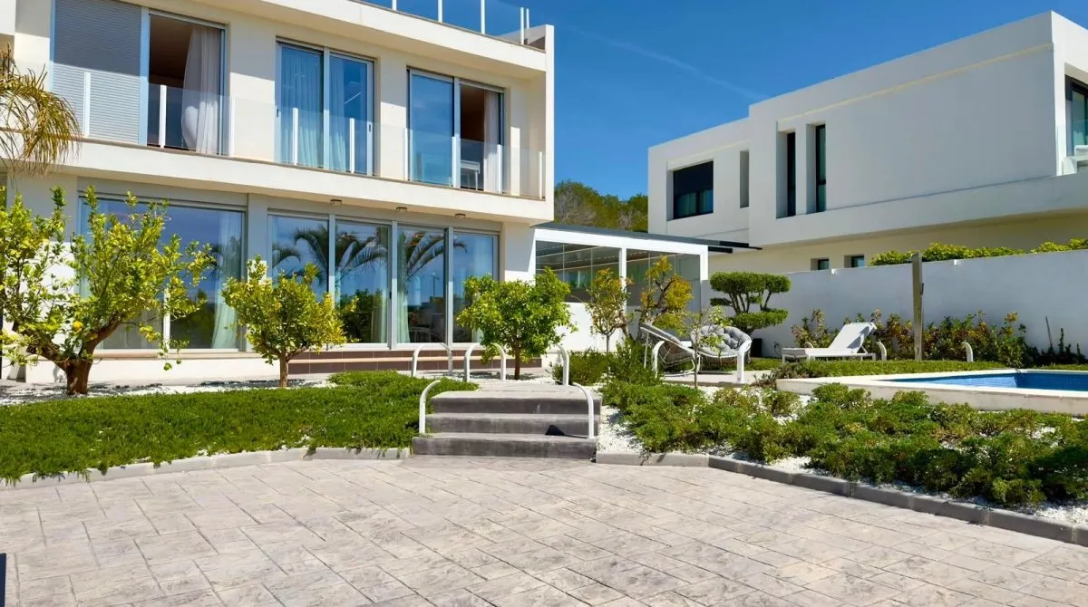 4 bedrooms villa for sale, La Nucia, Spain No. 1374