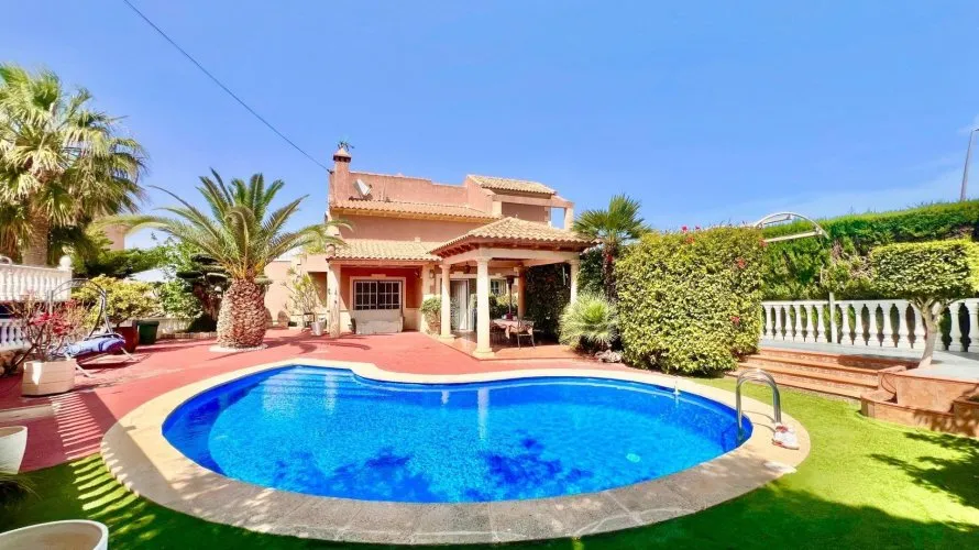 3 bedrooms villa for sale , Torrevieja, Spain No. 564 № 28