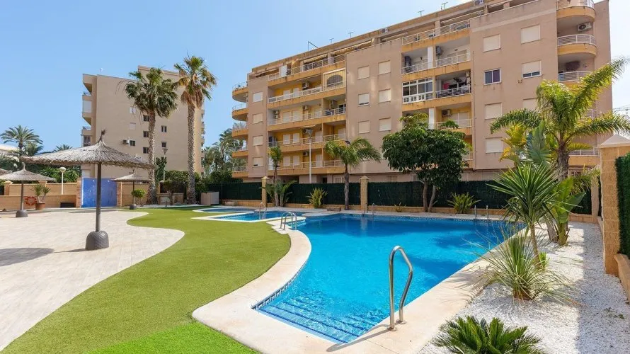 1 bedroom apartment for sale, Torrevieja, Spain No. 629 № 1