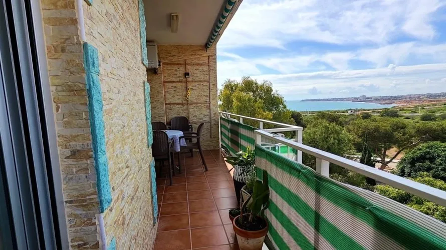 2 bedrooms apartment for sale, Torrevieja, Spain No. 1265 № 1