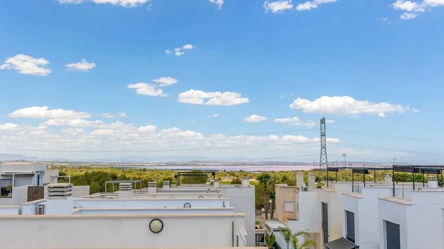 3 bedrooms villa for sale, La Florida, Spain No. 1336 № 10
