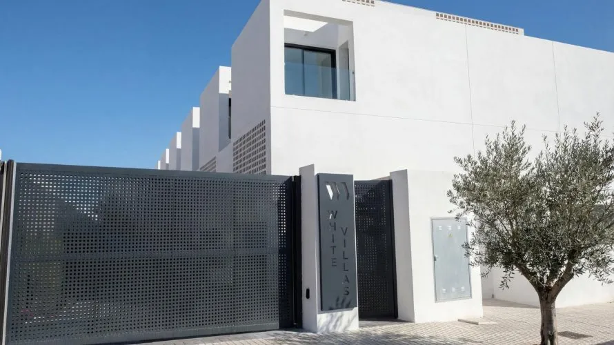 3 bedrooms villa for sale, Albir, Spain No. 1264 № 9