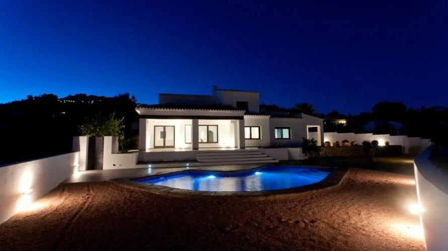 4 bedrooms villa for sale, Moraira, Spain No. 1112 № 2
