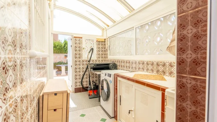 3 bedrooms villa for sale , Torrevieja, Spain No. 610 № 18