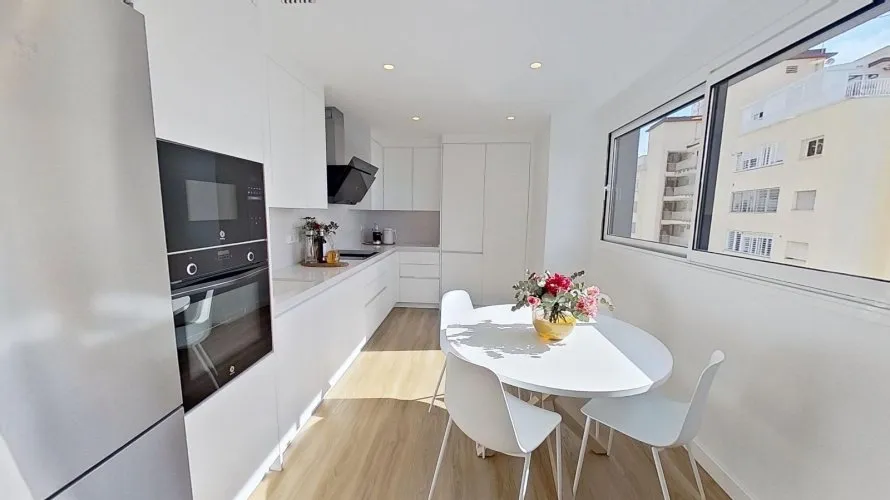 2 bedrooms apartment for sale , Benidorm, Spain No. 623 № 2