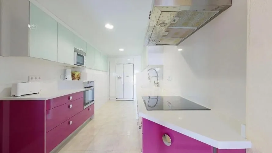 7 bedrooms villa for sale, Maryvilla, Spain No. 795 № 19