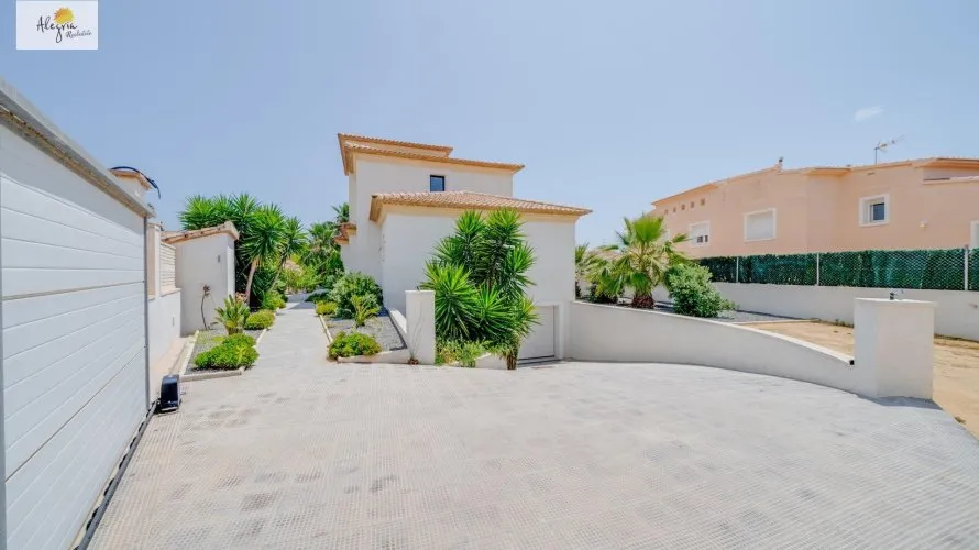 5 bedrooms villa for sale , Calpe, Spain No. 842 № 4
