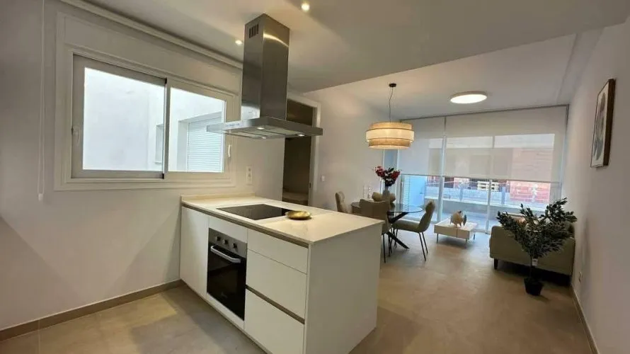 3 bedrooms apartment for sale, Torrevieja, Spain No. 592 № 1
