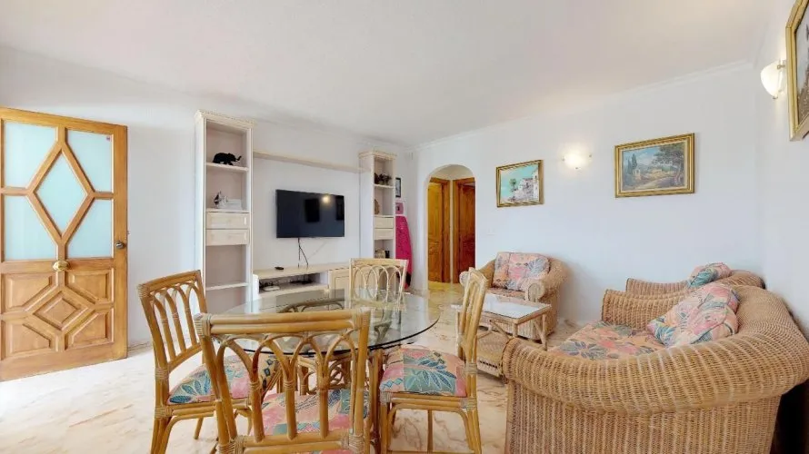 7 bedrooms villa for sale, Maryvilla, Spain No. 795 № 16