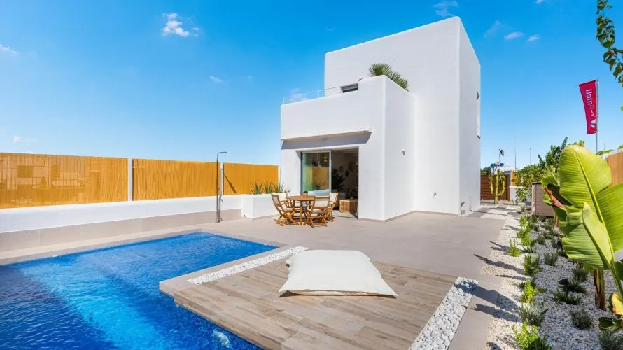 3 bedrooms villa for sale, Los Alcazares, Spain No. 1164