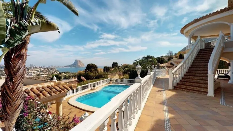 7 bedrooms villa for sale, Maryvilla, Spain No. 795 № 12
